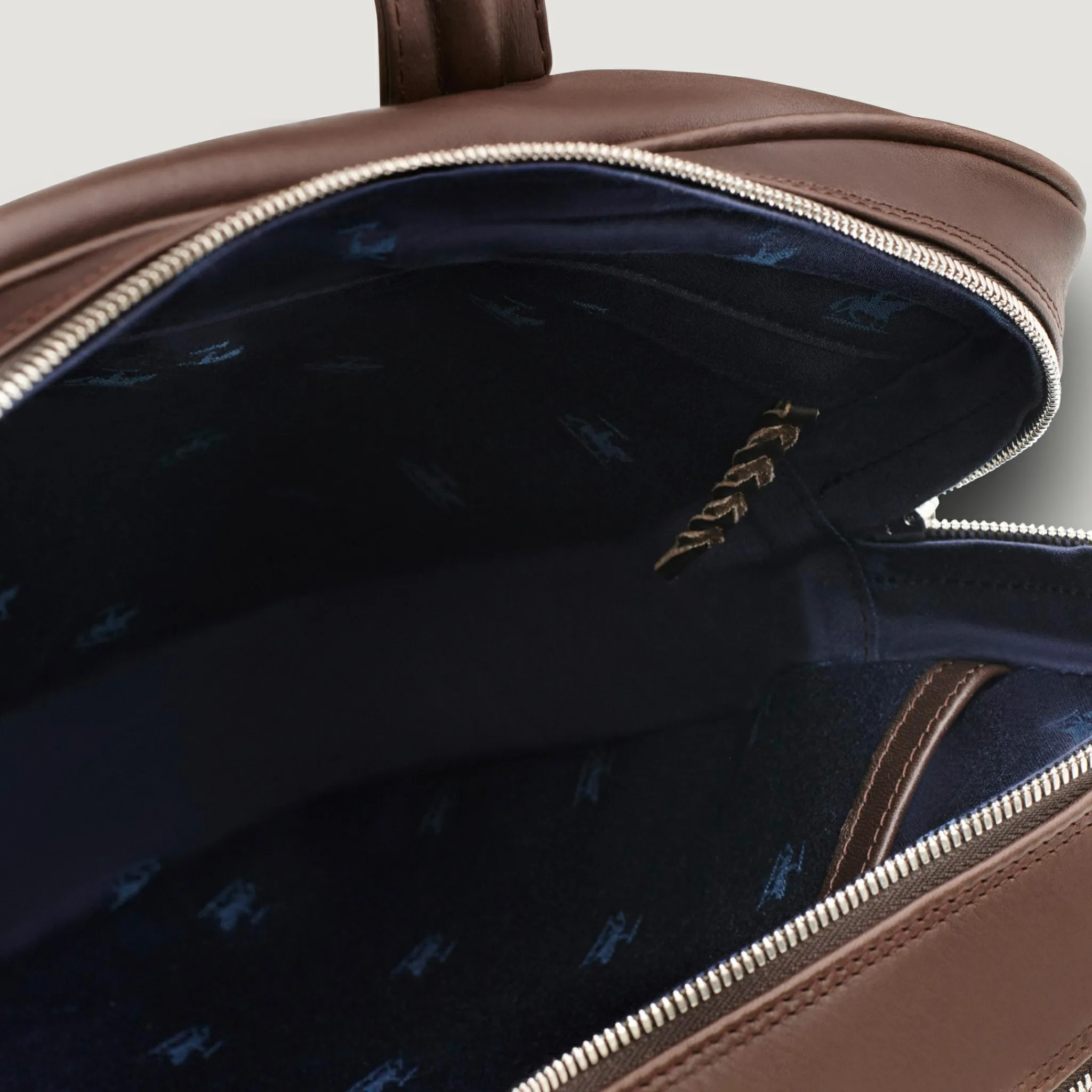 Reisetaschen | Business- & Laptoptaschen | Ludwig Reiter Aviator mit Trolleyriemen
